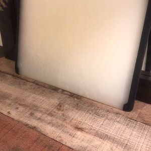 Elegant Cream Cutting Board